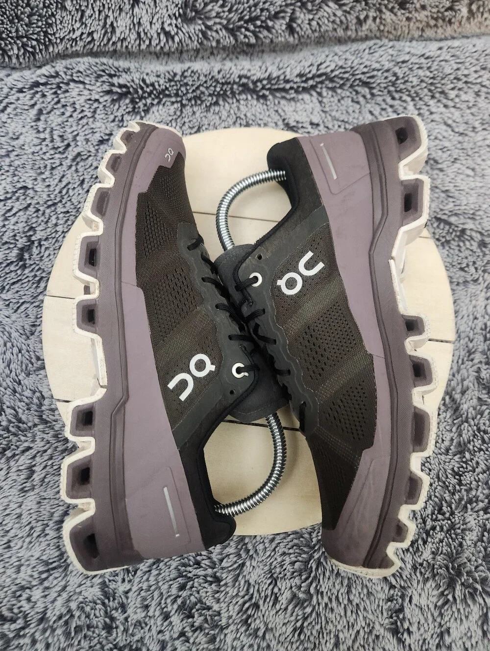 On Cloudventure Shadow Grape Athletic Hiking Shoes Women's Size 9